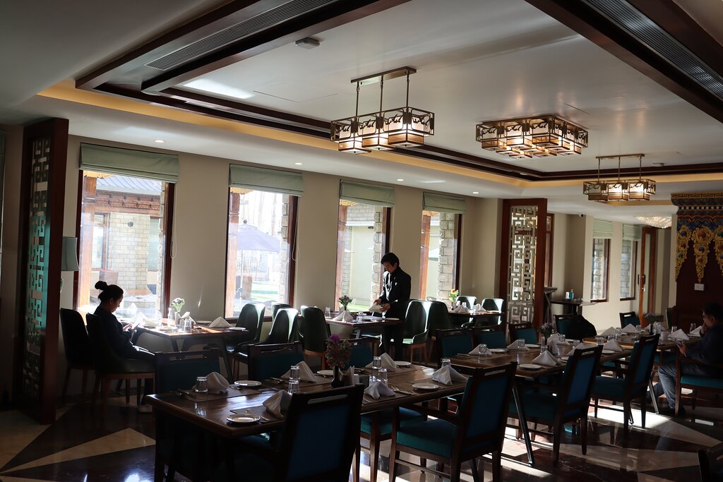 hotel-img
