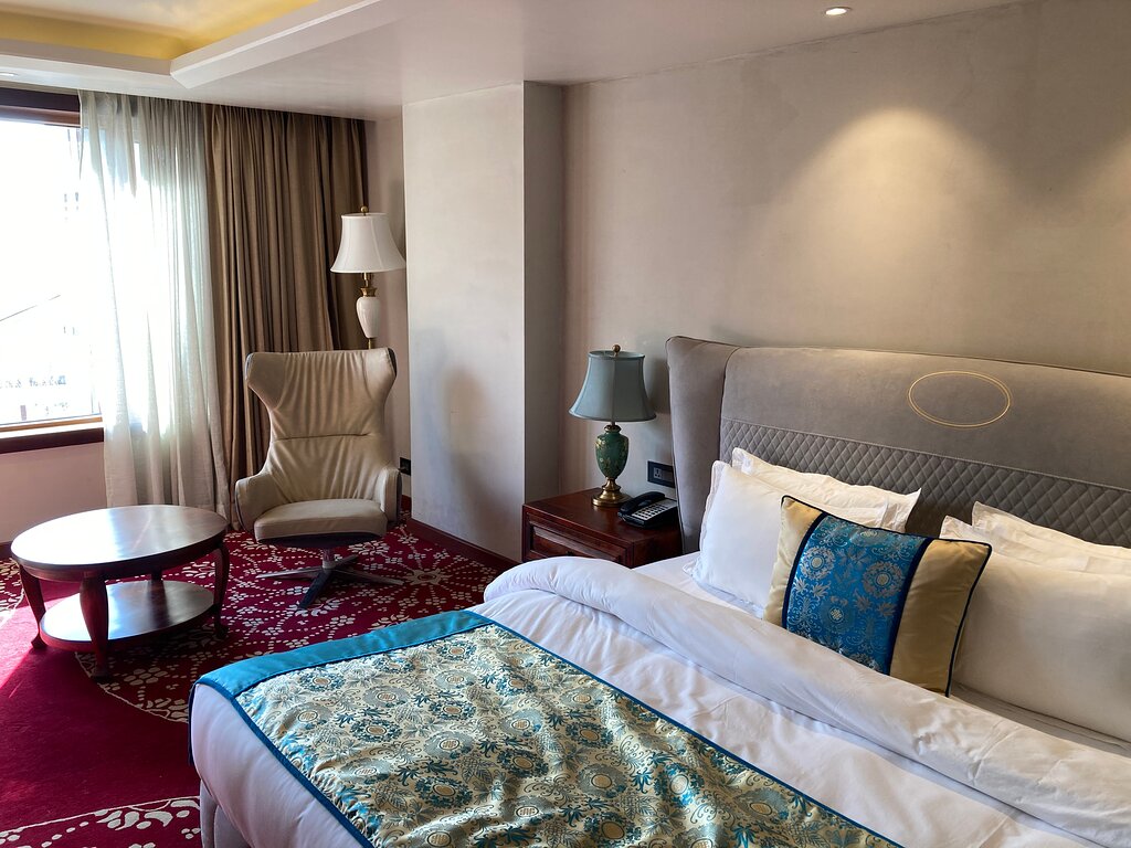 hotel-img