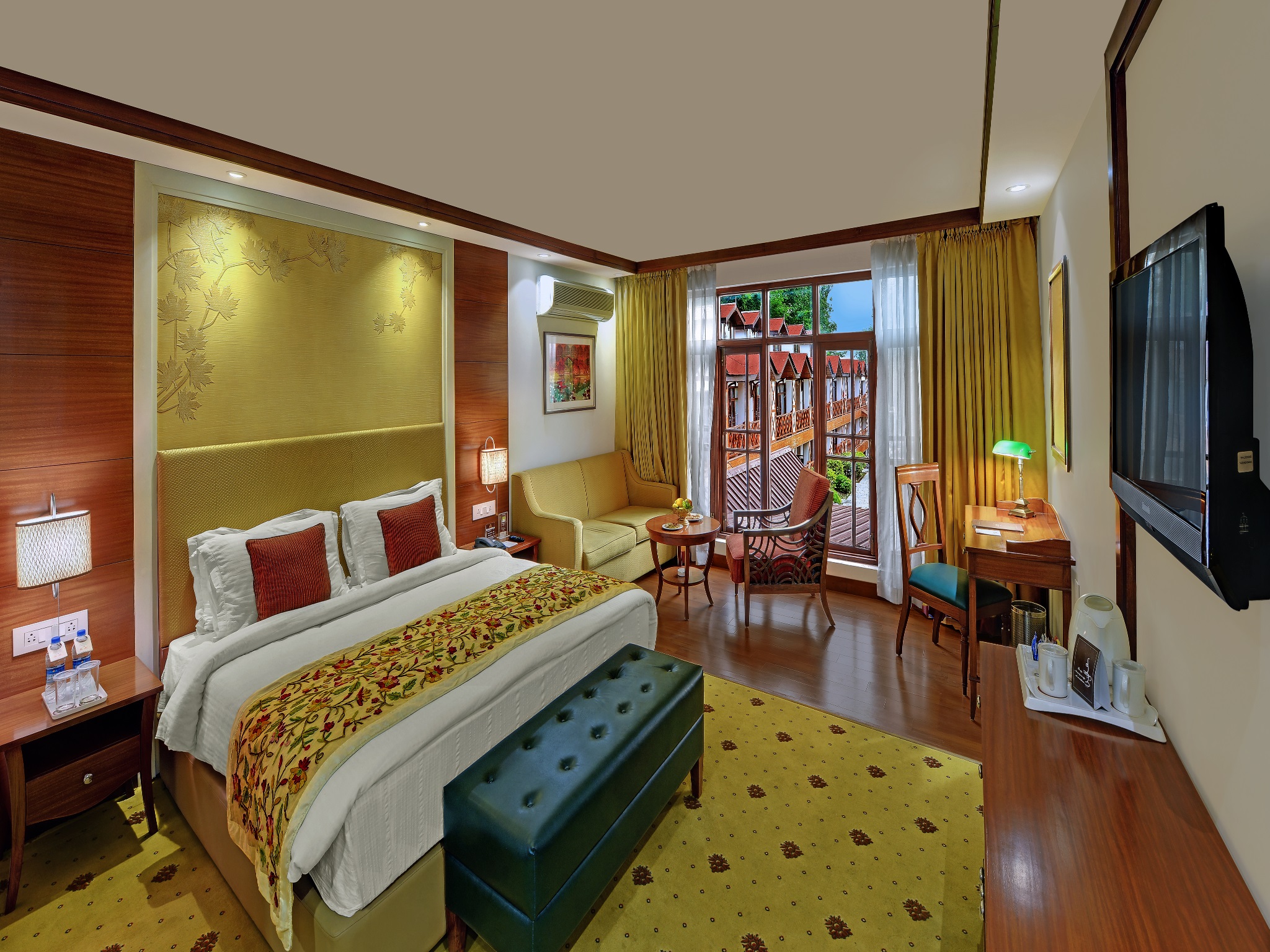 hotel-img