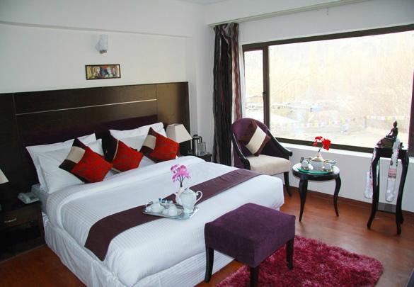 hotel-img