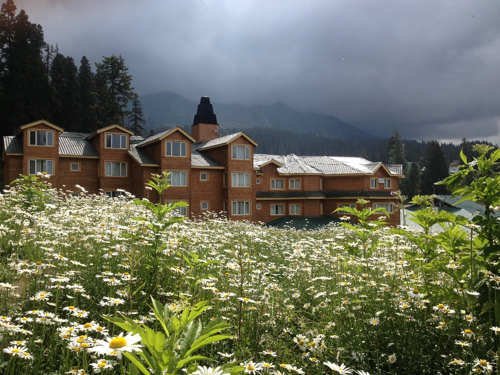 hotel-img
