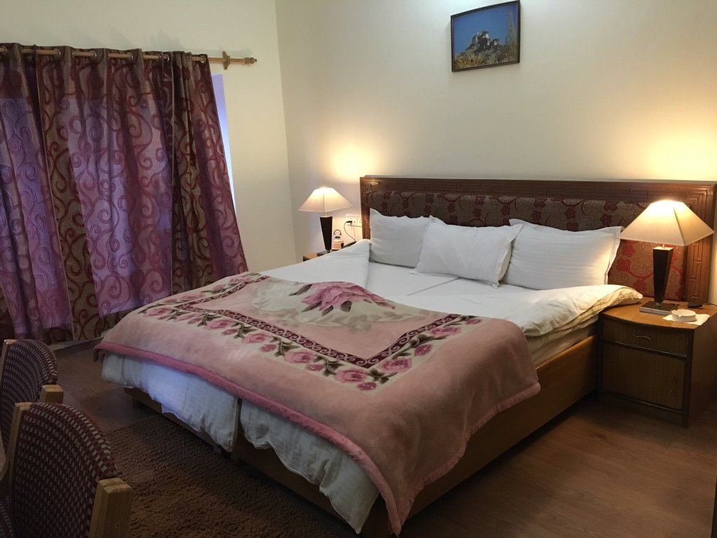 hotel-img