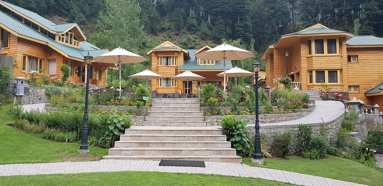 hotel-img