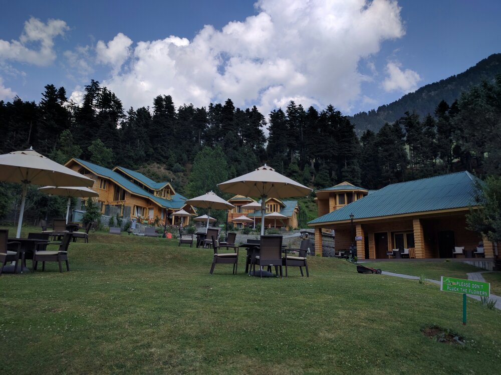 hotel-img