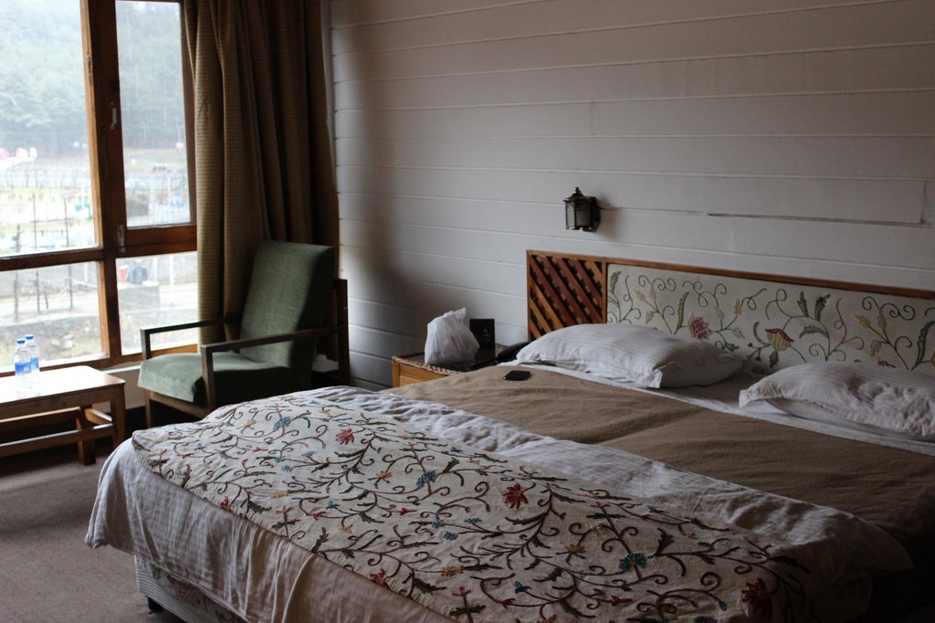 hotel-img