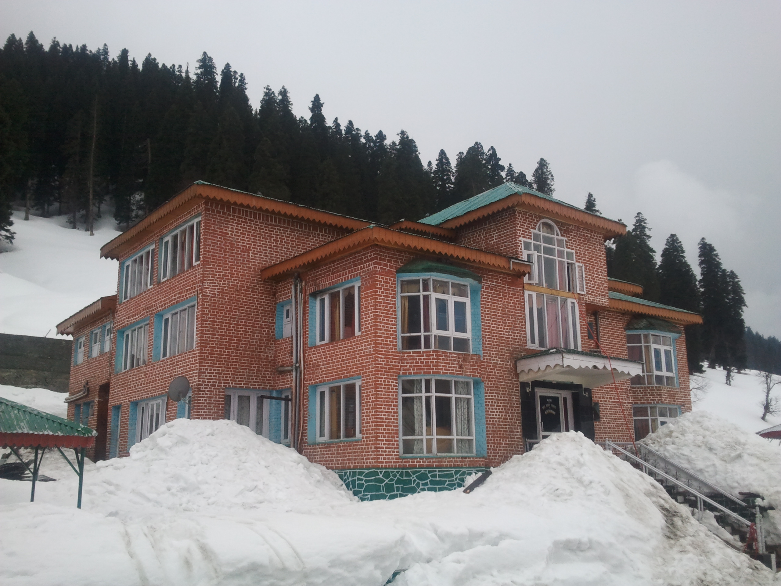 hotel-img